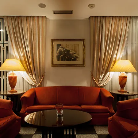 Metropole Hotel 3*