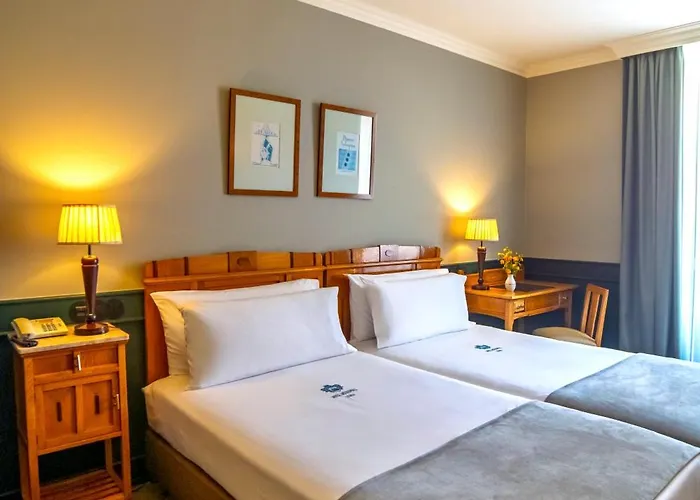 迈特波尔酒店 3*